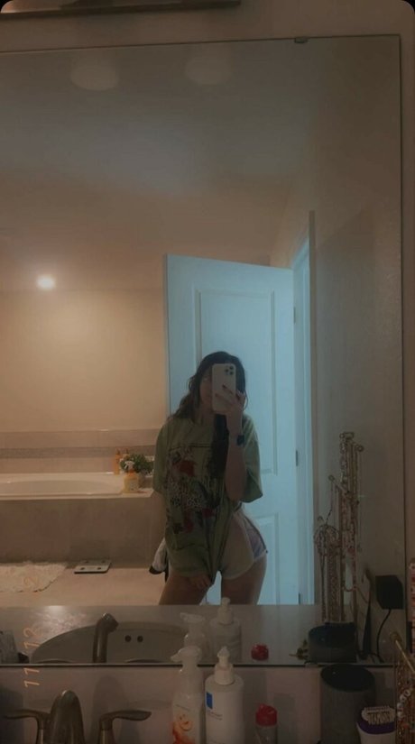 Catlyn Crespo only fans pic