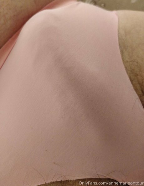 annemarieontour only fans nudes