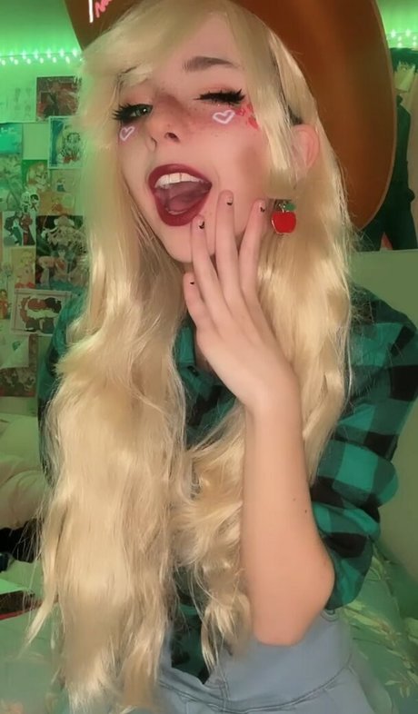 Stardustcos onlyfans striptease