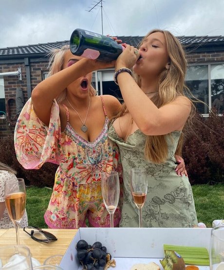 Alanna Pow leaked onlyfans free