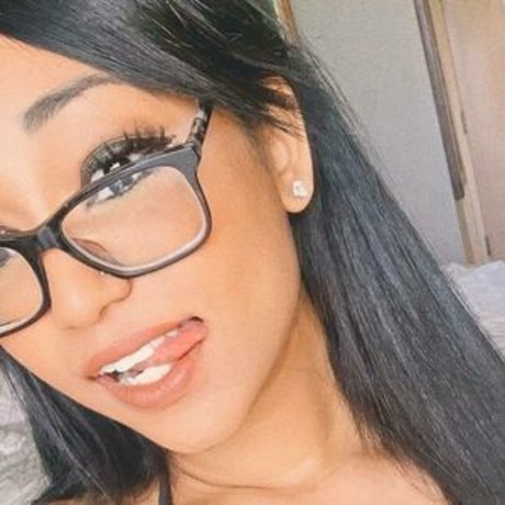 sarcasmqueenn onlyfans pics