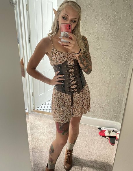 Alliekazam onlyfans sex tape