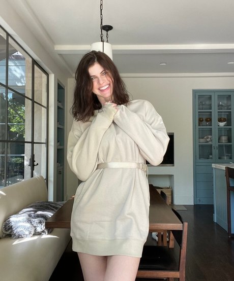 Alexandra Daddario porn onlyfans