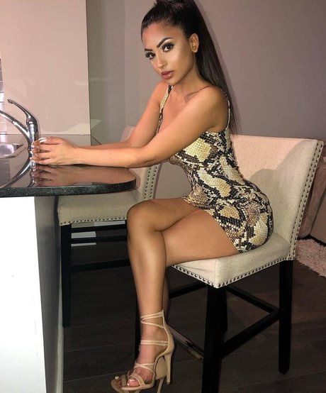 Aneeqa Farid leaked onlyfans content