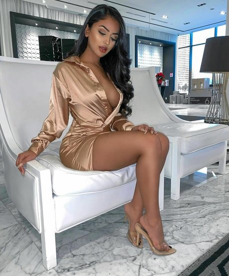 Aneeqa Farid nude leaked onlyfans