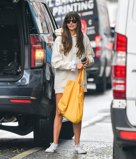 Nina Dobrev onlyfans leak ass