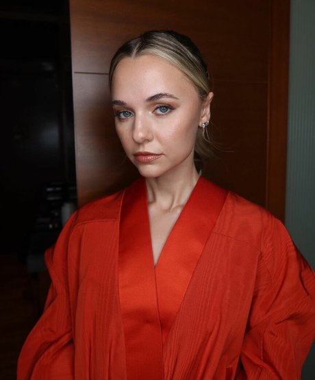 Madison Iseman onlyfans picture