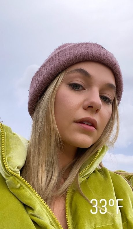 Madison Iseman onlyfans model