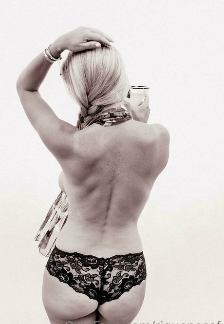 Tania Riquenes onlyfans content leaked