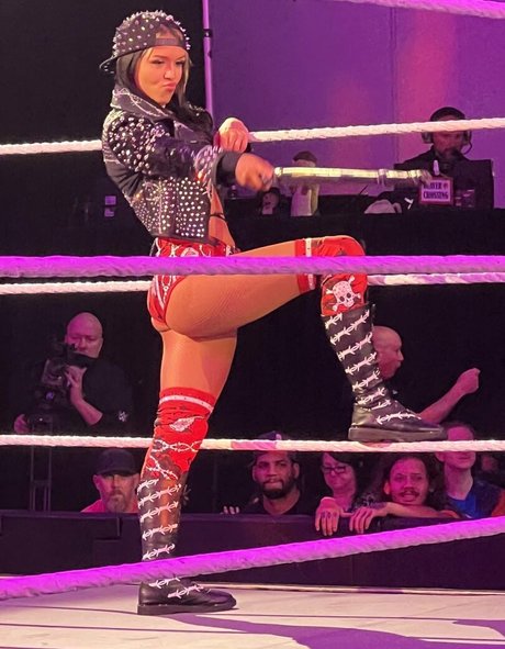 Cora Jade Profile image