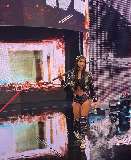 Cora Jade onlyfans desnuda