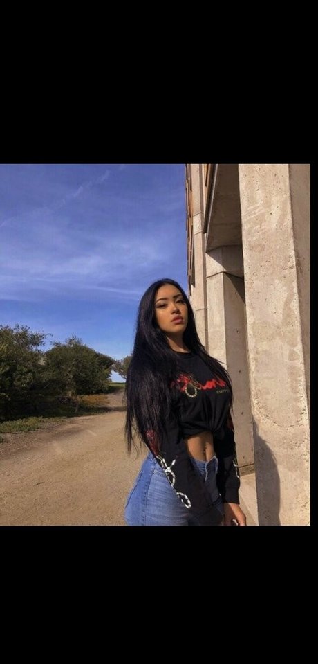 Bratty Luna onlyfans leaked.