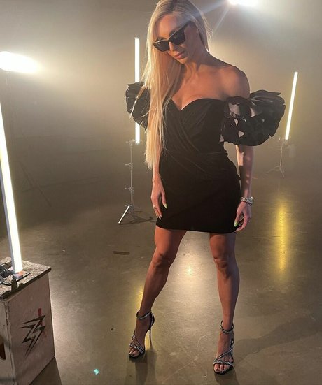 Charlotte Flair new onlyfans leaks