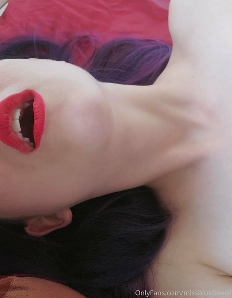 missbluefreeof nude onlyfans leaks