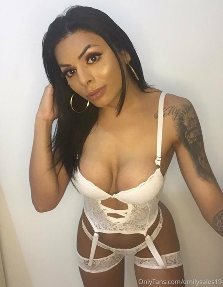 emilysales19 feet onlyfans
