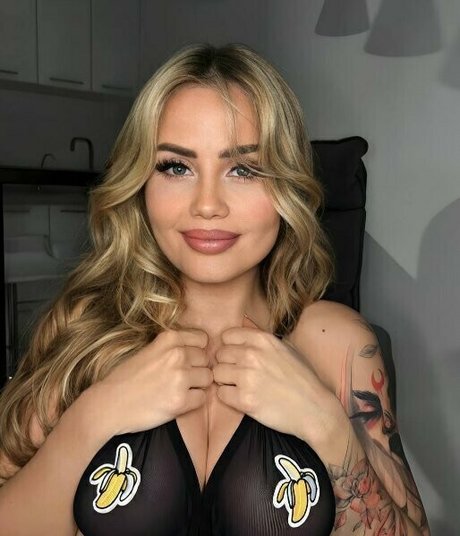 sweetangeeel onlyfans images