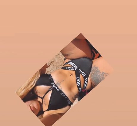 Adrii Rosado onlyfans leak nude