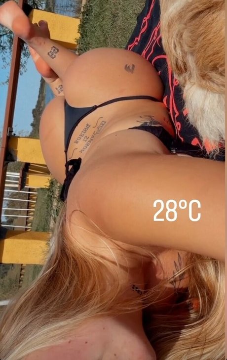 Adrii Rosado nude onlyfans leaks