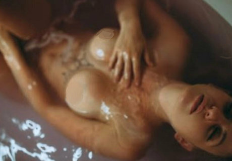 spicenovageektv onlyfans topless