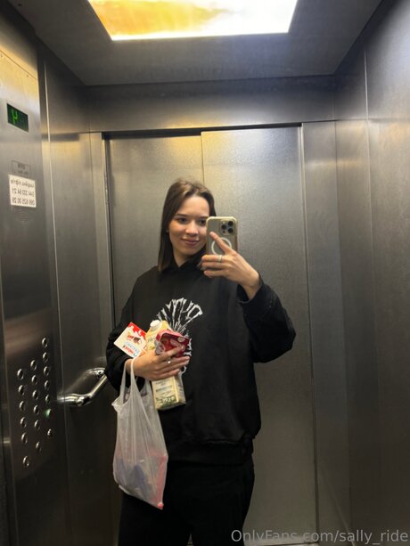 Sally Ride sexy onlyfans