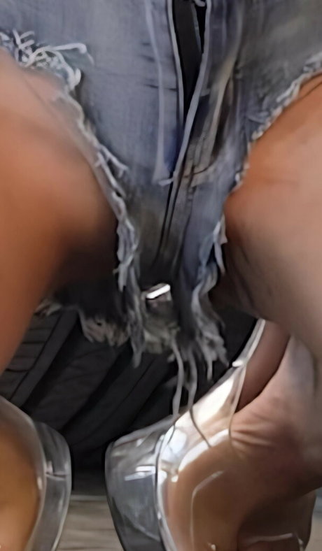 UMC MODEL onlyfans nide