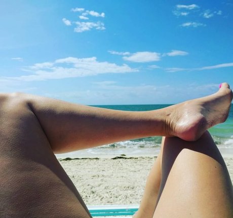 Elyse Willems leaked onlyfans nude