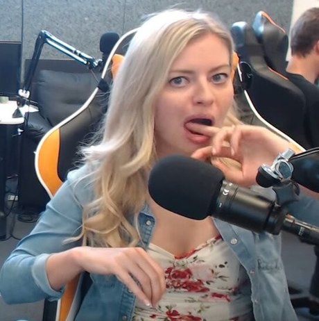 Elyse Willems leaks onlyfans