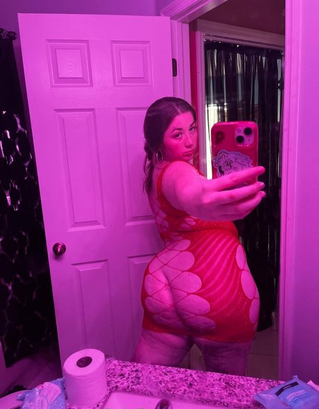 trapqueenary onlyfans sexy