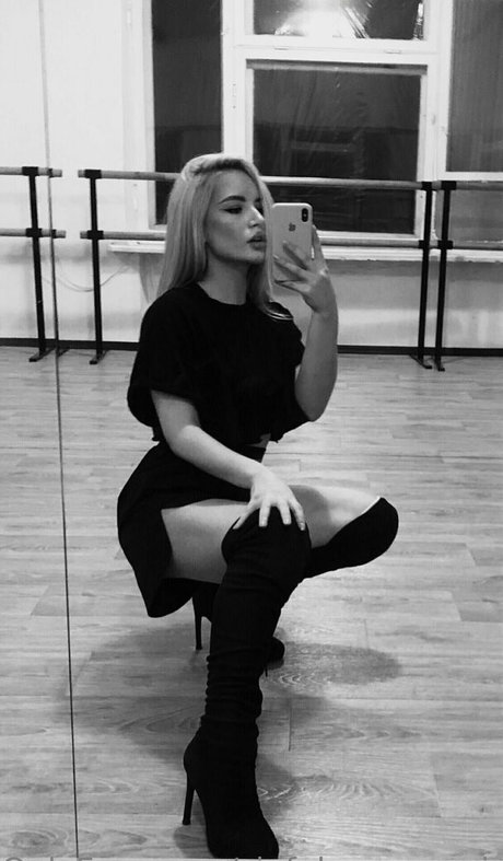 sinful monro vip onlyfans leak nudes