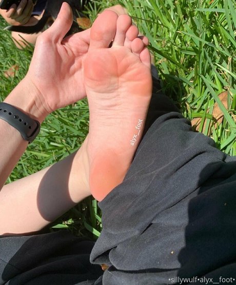 tinykittie onlyfans model photo