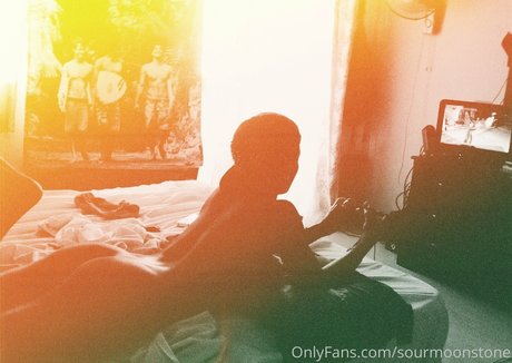 sourmoonstone onlyfans leaked free