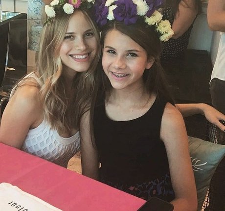 Halston Sage onlyfans leajs