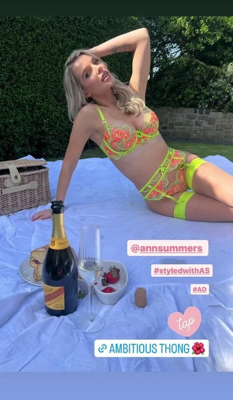 Helen Flanagan onlyfans porn