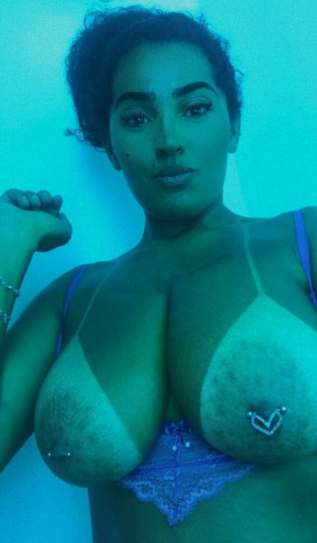 Luanna Becker onlyfans post