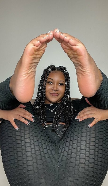 missmcqueenxx onlyfans ass