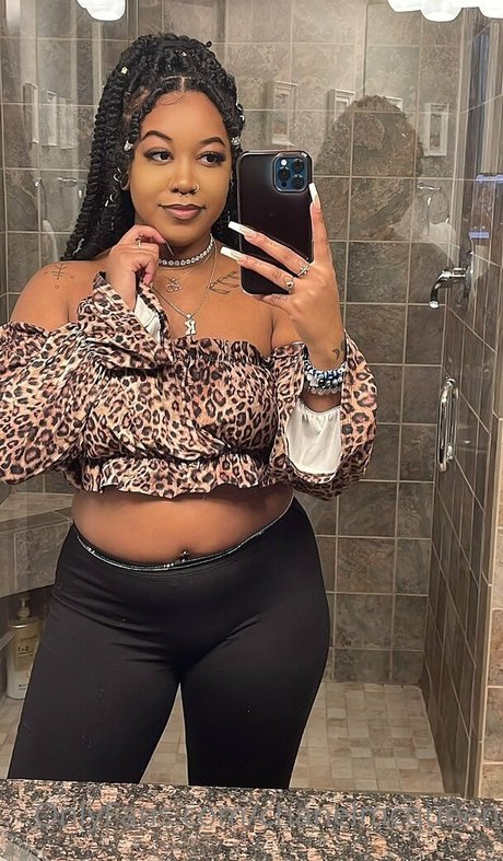 missmcqueenxx onlyfans porn leaks