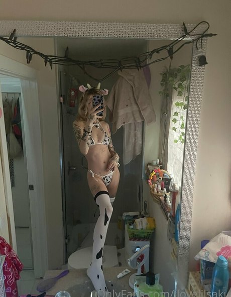 ilovelilsaku onlyfans nude content