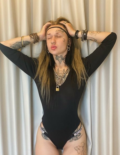 sylvia morris pics onlyfans