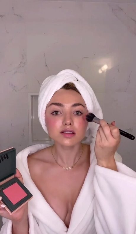 Peyton List onlyfans star