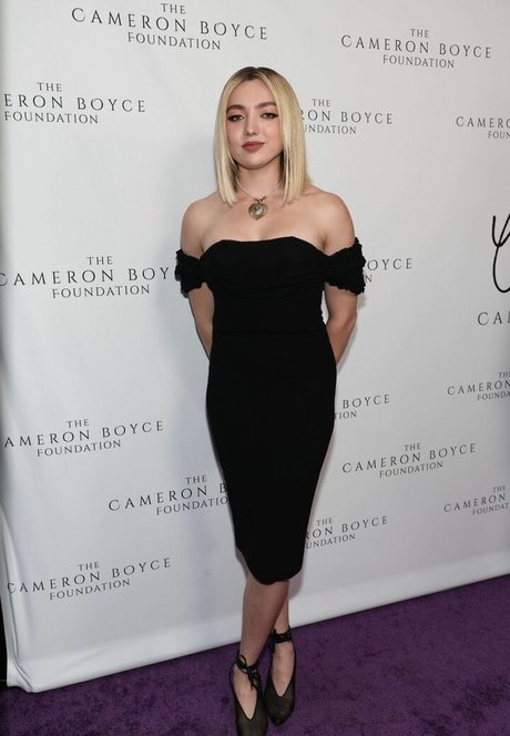 Peyton List onlyfans images