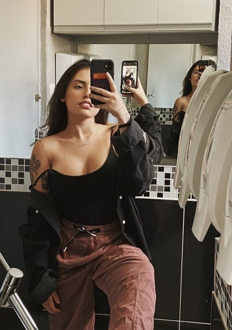 Vitoria Marcilio onlyfans joi