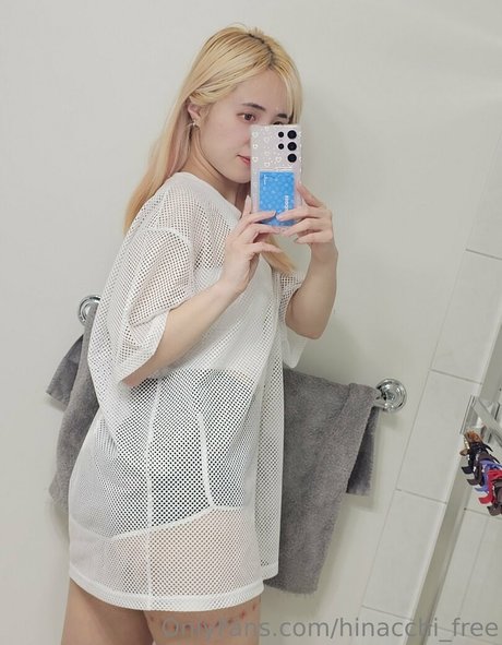 hinacchi free onlyfans model