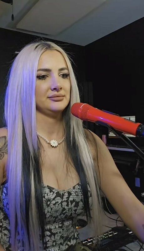 frottage onlyfans beautiful portrayal