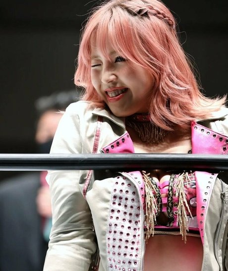 Mina Shirakawa Profile image