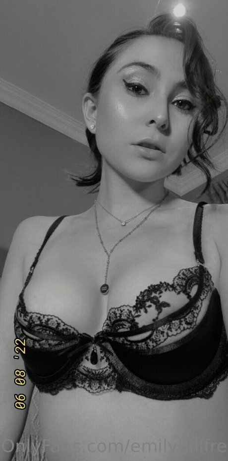 emilyhillfree onlyfans leaks nudes