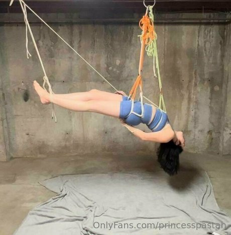 stepsister onlyfans sexy nudes self-portrait