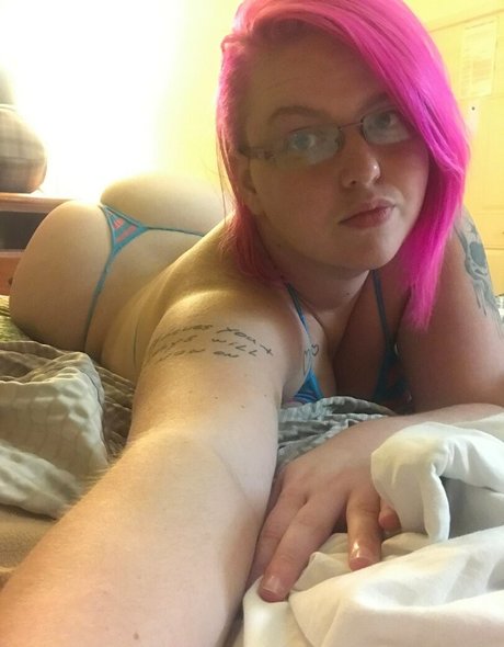 skylarswallows onlyfans nude pictures