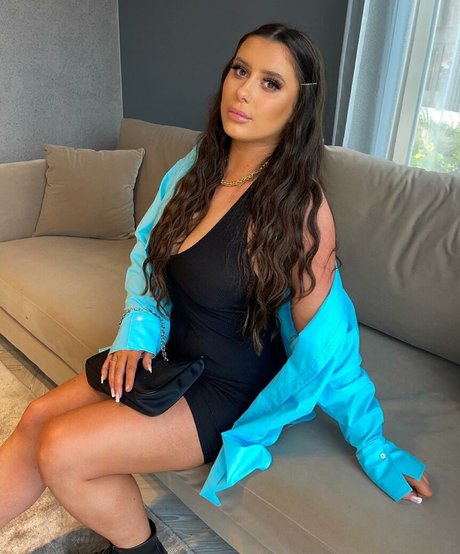 thigh high socks onlyfans pornos frame