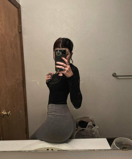 brexxo only fans photos