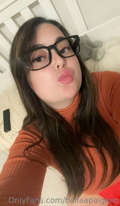bellaapaigexo onlyfans page